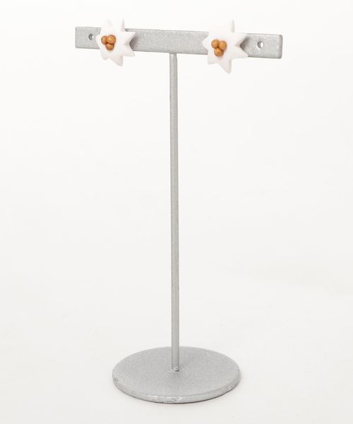 tone(トーン)の「【atelier*mio】星の花 pierce(ピアス(両耳用)・レディース・チェリーレッド/ネイビー/ブラック/ホワイト・FREE)」の2枚目の写真