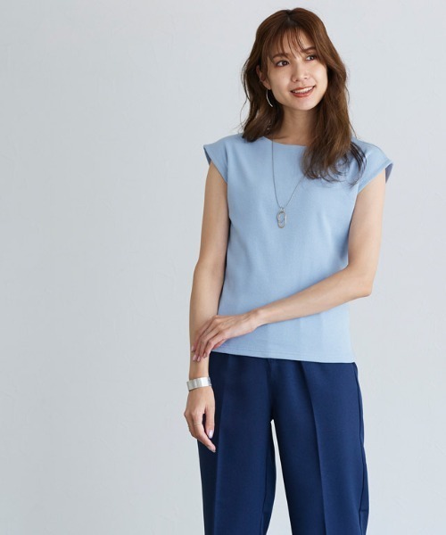 Pierrot（ピエロ）の「選べるフレンチスリーブテレコリブカットソー キーネック クルーネック（Tシャツ/カットソー・レディース・レッド系その他/ブラック/ベージュ系その他2/ネイビー/ベージュ系その他/ブルー系その他/ブラック系その他/グリーン/ホワイト系その他/チャコールグレー/グレー系その他/グリーン系その他/レッド系その他2/オフホワイト/ブルーグリーン/ブルー系その他2/オレンジ系その他/ブルー系その他3/オレンジ/ブルー/オレンジ系その他3/オレンジ系その他4/ブルー系その他4/キャメル/イエロー系その他/ピンク系その他/ライトブルー/ピンク/ライトグレー/ピンク系その他2/グレー系その他2/ライトベージュ/ベージュ系その他3/ライトピンク/ブルー系その他5/ブルー系その他6・L/M）」の22枚目の写真