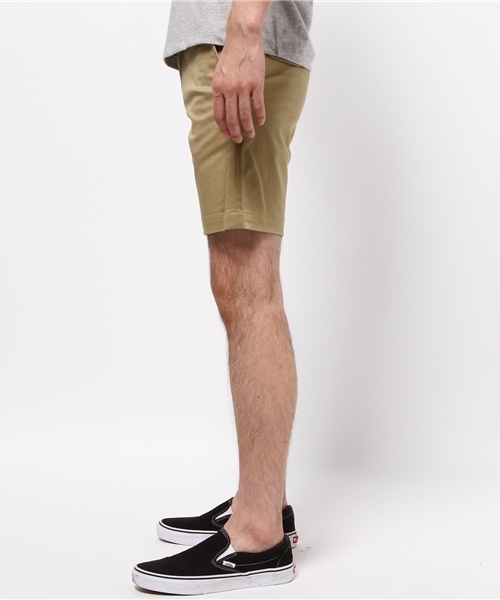 ABAHOUSE(アバハウス)の「コンパクトチノストレッチ ショートパンツ(チノパンツ・メンズ・ホワイト/ベージュ/インディゴブルー・4/3/1/2)」の12枚目の写真