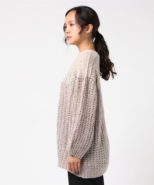 flower(フラワー)の「マイルドグラデーションニット(ニット/セーター・レディース・ベージュ/アイボリー・FREE)」の3枚目の写真