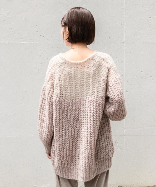 flower(フラワー)の「マイルドグラデーションニット(ニット/セーター・レディース・ベージュ/アイボリー・FREE)」の13枚目の写真
