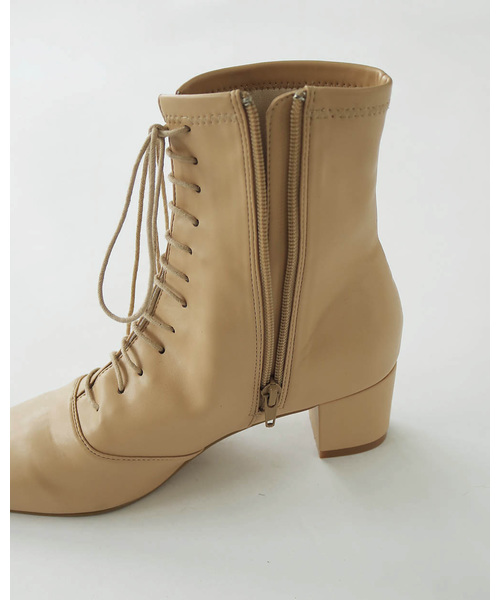 TODAYFUL（トゥデイフル）の「スクエアレースアップブーツ（ブーツ・レディース・ブラック/ベージュ系その他・36inch/38inch/37inch）」の7枚目の写真