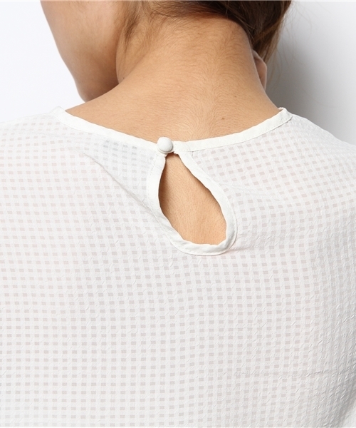 mystic（ミスティック）の「チェックフリルブラウス（シャツ/ブラウス・レディース・オフホワイト/ベージュ/ネイビー/ブラック・ﾌﾘ-）」の6枚目の写真