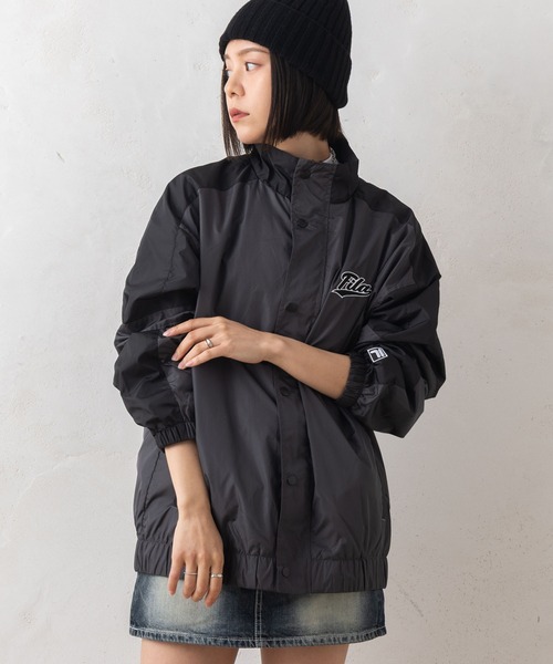セール】【FILA/フィラ】ブランド ロゴ オーバーサイズ 切替 スタンド