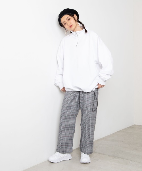 WEGO(ウィゴー)の「WEGO/ドローストリングルーズハーフジップビッグシルエットプルオーバー(スウェット・メンズ・ホワイト/ブラック/グリーン系その他・LARGE/MEDIUM)」の5枚目の写真