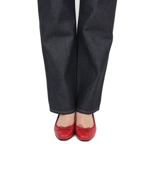 A de Vivre(アドゥヴィーヴル)の「晴雨兼用パンプス(パンプス・レディース・グレー/ブラック/ブラック系その他/レッド・24/24.5/23/23.5/25/22.5)」の4枚目の写真