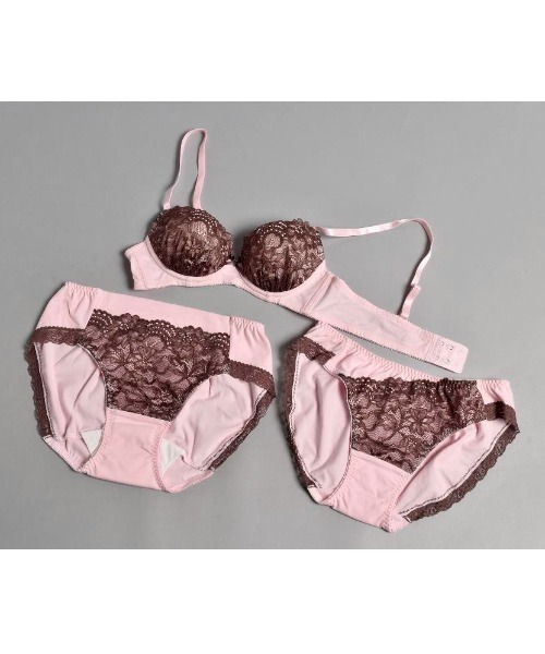 flufeel（フラフィール）の「毎日おそろいで心ときめく　ブラ＆ショーツ＆サニタリーショーツ（ブラ&ショーツ・レディース・パープル/オレンジ/ピンク系その他・1/11/8/10/9/7/12/18/19/21/2/4/22/20/17/15 /14/13/5/3/6）」の3枚目の写真