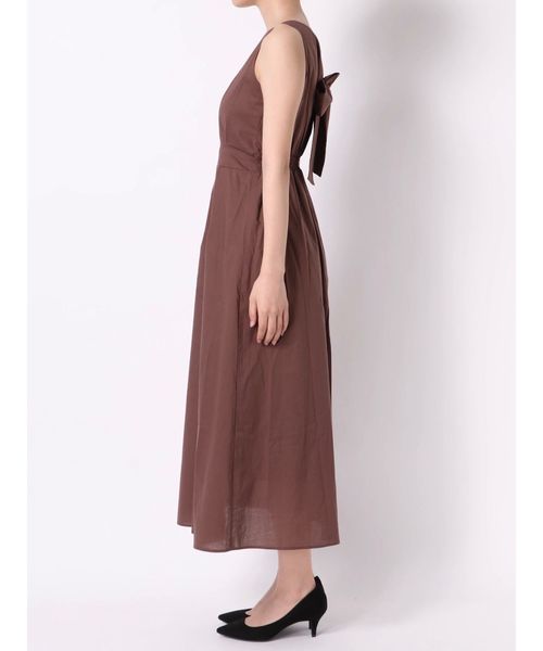 dazzlin（ダズリン）の「バックミニリボンロングワンピース（ワンピース・レディース・ブラウン/オフホワイト/グリーン・FREE）」の12枚目の写真