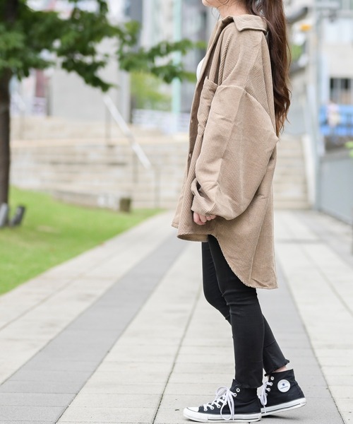 JOHN'S CLOSET(ジョンズクローゼット)の「【i】コーデュロイ バルーンスリーブ CPOジャケット(シャツ/ブラウス・メンズ・ベージュ/ブラック/ブルー/ブラウン/その他・X-LARGE/MEDIUM/LARGE)」の11枚目の写真