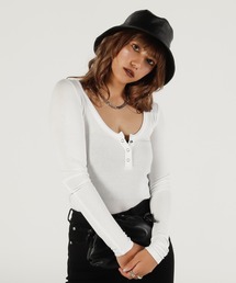 SHAGGIE（シャギー）の「【SHAGGIE】リブスナップヘンリーネックトップス（Tシャツ/カットソー・レディース）」