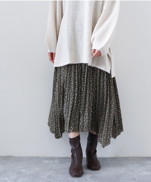 archives（アルシーヴ）の「フラワープリントイレヘムスカート（スカート・レディース・アイボリー/ブラウン/グリーン・MEDIUM）」の17枚目の写真