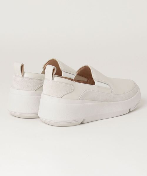 Clarks（クラークス）の「Tri Flash Step / トライフラッシュステップ (ホワイトコンビ)（スニーカー・レディース・ホワイト・UK5/UK6/UK4/UK3/UK3.5/UK4.5/UK5.5）」の3枚目の写真