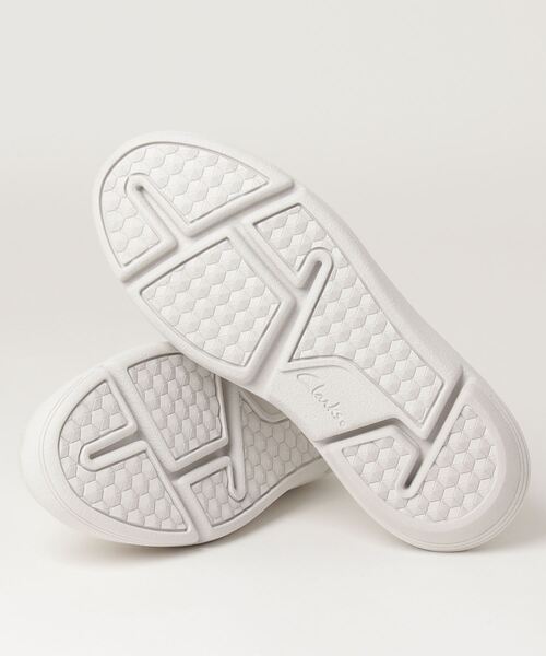 Clarks（クラークス）の「Tri Flash Step / トライフラッシュステップ (ホワイトコンビ)（スニーカー・レディース・ホワイト・UK5/UK6/UK4/UK3/UK3.5/UK4.5/UK5.5）」の2枚目の写真