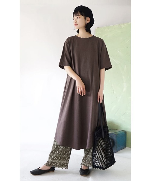 apartment department（アパートメントデパートメント）の「ラウンドヘム マキシワンピース（ワンピース・レディース・オフホワイト/ブラウン/キャメル・フリー）」の11枚目の写真