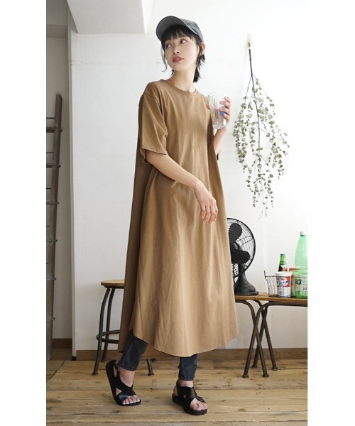 apartment department（アパートメントデパートメント）の「ラウンドヘム マキシワンピース（ワンピース・レディース・オフホワイト/ブラウン/キャメル・フリー）」の10枚目の写真