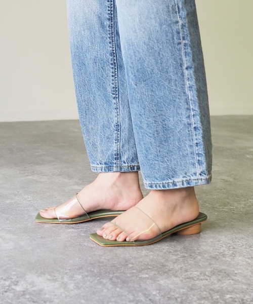 Riberry（リベリー）の「スクエアトゥクリアサンダル（サンダル・レディース・ベージュ/ブラウン/グリーン/アイボリー・MEDIUM/LARGE）」の10枚目の写真