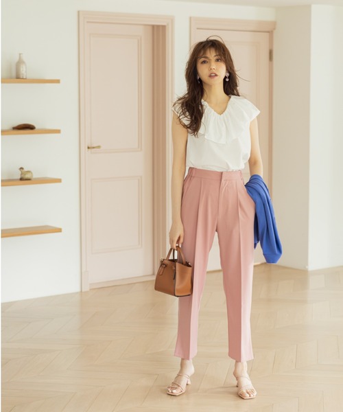 &. NOSTALGIA（アンドドットノスタルジア）の「サイドベンツ入りセンタープレスストレートパンツ（その他パンツ・レディース・ブラック/ピンク/オレンジ/ライトグリーン・FREE）」の3枚目の写真