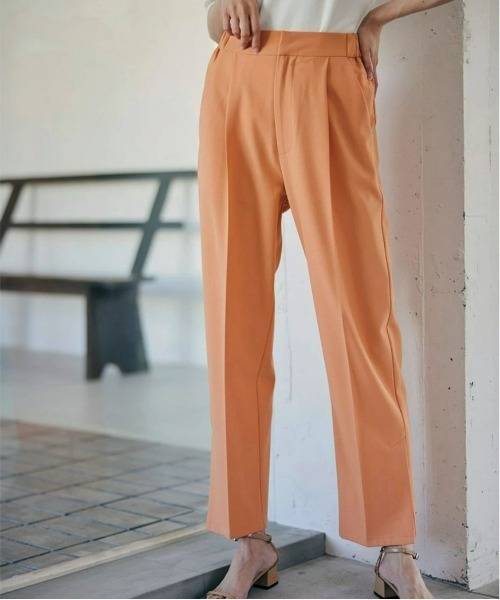 &. NOSTALGIA（アンドドットノスタルジア）の「サイドベンツ入りセンタープレスストレートパンツ（その他パンツ・レディース・ブラック/ピンク/オレンジ/ライトグリーン・FREE）」の4枚目の写真