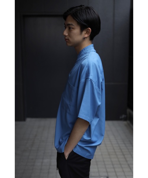 CREARE -LINO-（クレアーレリノ）の「Vネックレイヤードカラー ビックポケットとろみシャツ（シャツ/ブラウス・メンズ・ブラック/ブルー/ホワイト/ベージュ・L/M）」の9枚目の写真