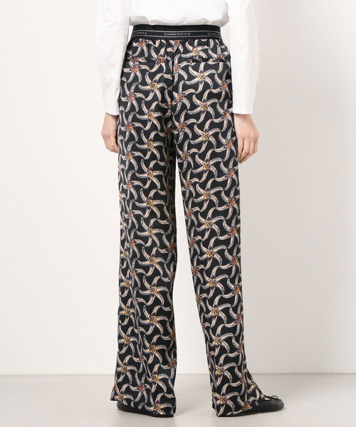 MAISON SCOTCH（メゾンスコッチ）の「MAISON SCOTCH(メゾン スコッチ)　花柄パンツ（その他パンツ・レディース・ブラック・SMALL）」の2枚目の写真