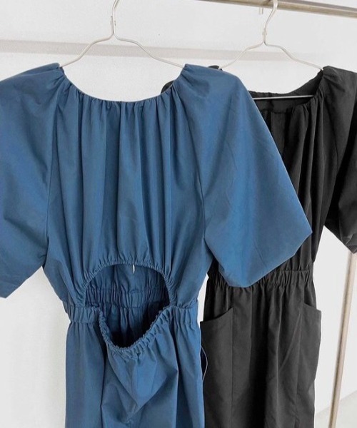 Solace（ソレイス）の「前後2WAYパフスリーブコンビネゾン（サロペット/オーバーオール・レディース・ブルー/ブラック・FREE）」の8枚目の写真