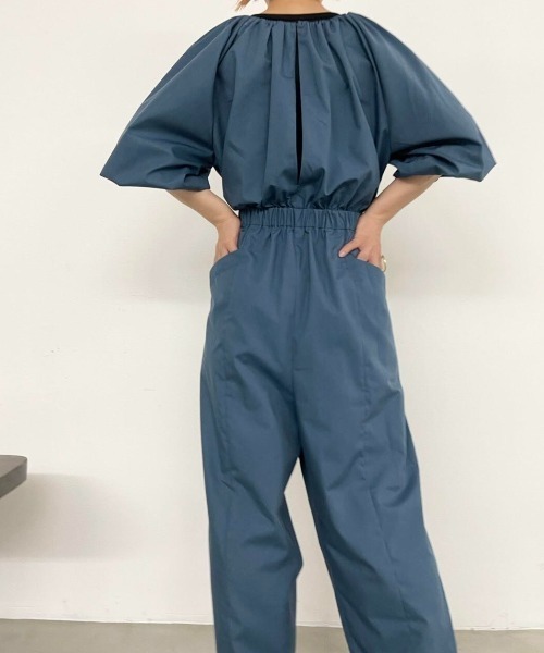 Solace（ソレイス）の「前後2WAYパフスリーブコンビネゾン（サロペット/オーバーオール・レディース・ブルー/ブラック・FREE）」の11枚目の写真