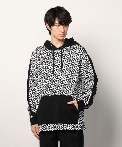 MOOSE KNUCKLES（ムースナックルズ）の「MOOSE KNUCKLES/ムースナックルズ/STATIC HOODIE/フーディー（パーカー・メンズ・ブラック・LARGE）」の4枚目の写真