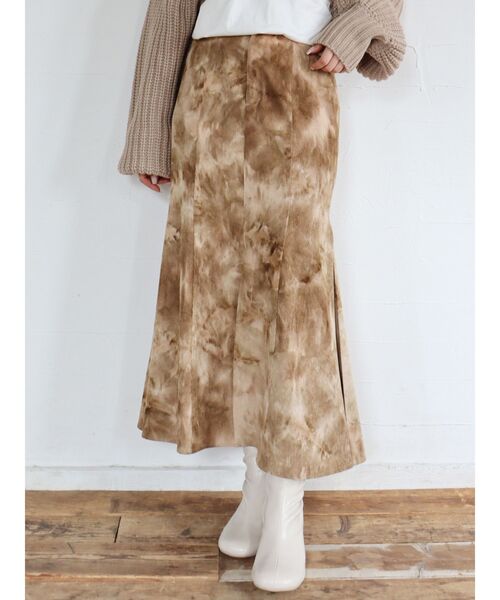 MURUA(ムルーア)の「コーデュロイタックマーメイドスカート(スカート・レディース・アイボリー/カーキ/その他1・1/2)」の1枚目の写真