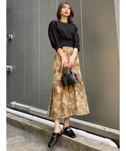 MURUA(ムルーア)の「コーデュロイタックマーメイドスカート(スカート・レディース・アイボリー/カーキ/その他1・1/2)」の6枚目の写真