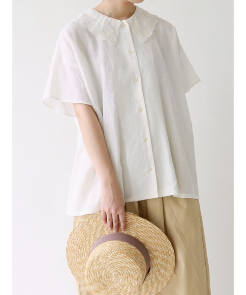 Samansa Mos2(サマンサ モスモス)の「スカラップレース衿前開きブラウス(シャツ/ブラウス・レディース・マスタード/ミント/ブラック/オフホワイト/レッド/モカ・フリ-)」の2枚目の写真