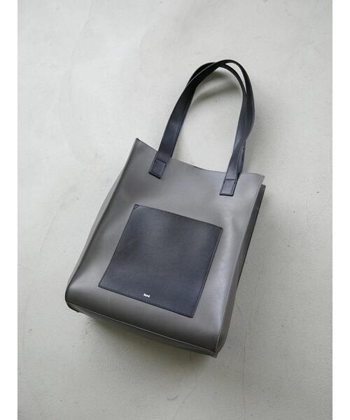 koe(コエ)の「フロントポケットスクエアトート*(トートバッグ・レディース・チャコールグレー/アイボリー/グレイッシュベージュ・FREE)」の14枚目の写真