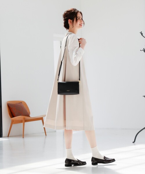 MACKINTOSH PHILOSOPHY（ﾏｯｷﾝﾄｯｼｭ ﾌｨﾛｿﾌｨｰ）の「スマホポシェット（ショルダーバッグ・レディース・ブラック/イエロー/ホワイト系その他/ダークネイビー・FREE）」の18枚目の写真
