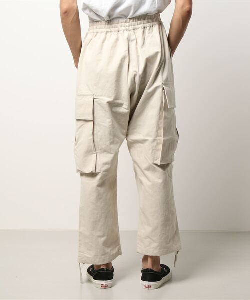Oriens JOURNAL STANDARD(オリエンス ジャーナルスタンダード)の「ビッグポケットカーゴパンツ(カーゴパンツ・メンズ・ブラック/アイボリー/ブルー系その他・FREE)」の7枚目の写真