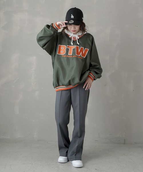 NEW ERA（ニューエラ）の「【NEW ERA / ニューエラ】べーズボールLAロゴキャップ（キャップ・レディース・ブラック/ブルー・ONESIZE）」の10枚目の写真