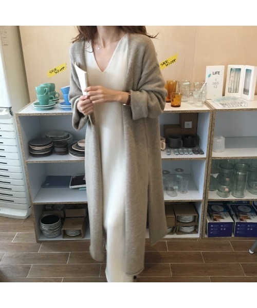 Ritzy（リッツィー）の「大人シルエット ゆる感 ロング丈 ニットカーディガン（カーディガン/ボレロ・レディース・ブラック/ベージュ/ブラウン/グレー・FREE）」の14枚目の写真