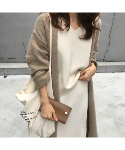 Ritzy（リッツィー）の「大人シルエット ゆる感 ロング丈 ニットカーディガン（カーディガン/ボレロ・レディース・ブラック/ベージュ/ブラウン/グレー・FREE）」の8枚目の写真