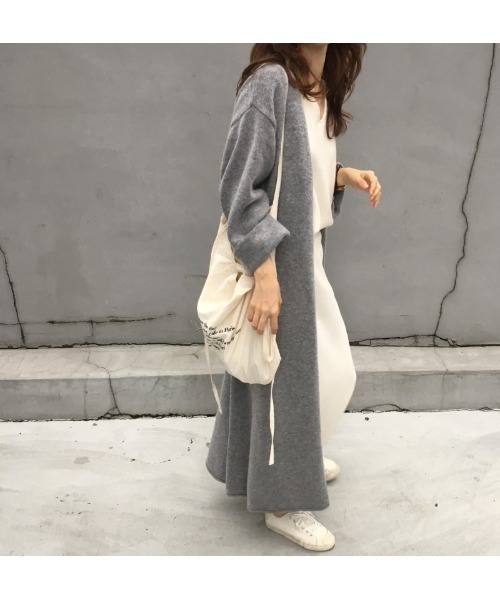 Ritzy（リッツィー）の「大人シルエット ゆる感 ロング丈 ニットカーディガン（カーディガン/ボレロ・レディース・ブラック/ベージュ/ブラウン/グレー・FREE）」の15枚目の写真