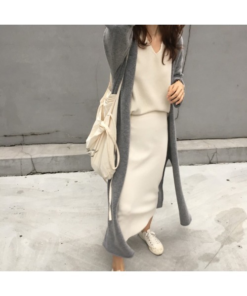 Ritzy（リッツィー）の「大人シルエット ゆる感 ロング丈 ニットカーディガン（カーディガン/ボレロ・レディース・ブラック/ベージュ/ブラウン/グレー・FREE）」の7枚目の写真