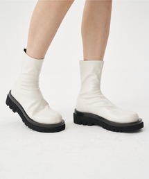 FEKETE VEGAN LEATHER SHORT BOOTS