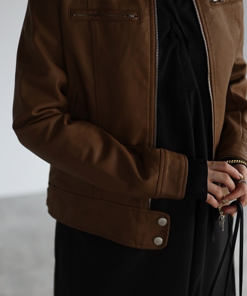 r.（アールドット）の「フェイクレザー シングルライダースジャケット