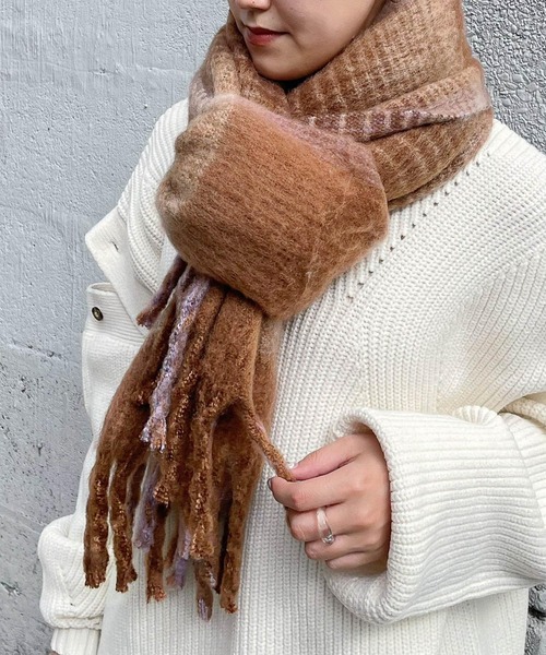 PAGEBOY(ページボーイ)の「キモウチェックストール(ストール/ショール・レディース・ブラック/ブラウン/グレイッシュベージュ・FREE)」の1枚目の写真