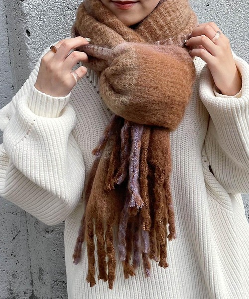 PAGEBOY(ページボーイ)の「キモウチェックストール(ストール/ショール・レディース・ブラック/ブラウン/グレイッシュベージュ・FREE)」の9枚目の写真