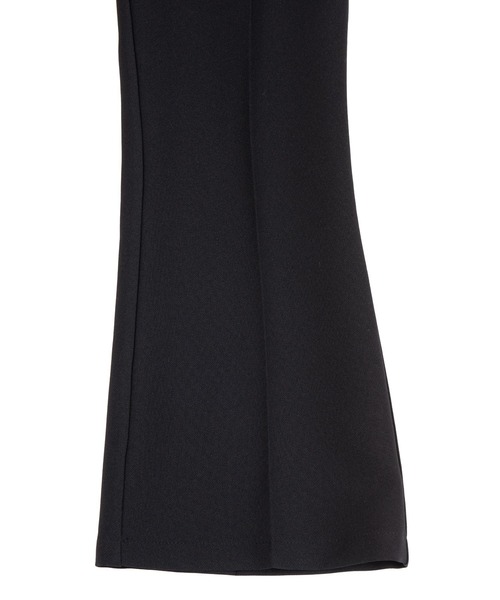 PUNYUS（プニュズ）の「センタープレスフレアパンツ（スラックス・レディース・レッド/グリーン/ブラック/ブラウン・3/1/2/4）」の17枚目の写真