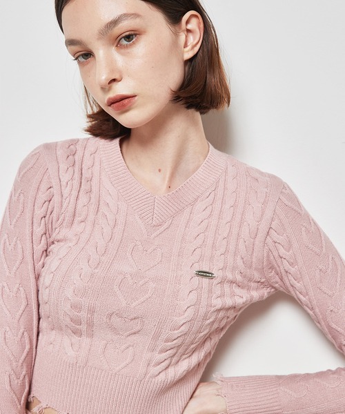 LUVISTRUE（ラヴイズトゥルー）の「A'GEM/9 × .kom 『LUV IS TRUE/ラブ イズ トゥルー』OT DAMAGE KNIT TOP/ロングスリーブ ケーブル編みダメージニットソー（ニット/セーター・レディース・アイボリー/ネイビー/ピンク・FREE）」の3枚目の写真