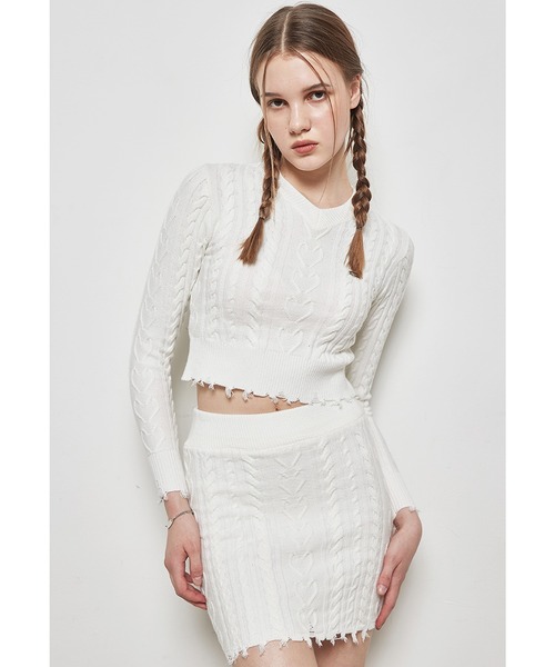 LUVISTRUE（ラヴイズトゥルー）の「A'GEM/9 × .kom 『LUV IS TRUE/ラブ イズ トゥルー』OT DAMAGE KNIT TOP/ロングスリーブ ケーブル編みダメージニットソー（ニット/セーター・レディース・アイボリー/ネイビー/ピンク・FREE）」の22枚目の写真