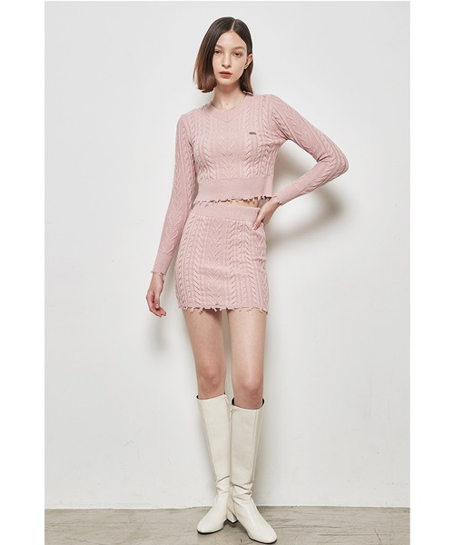 LUVISTRUE（ラヴイズトゥルー）の「A'GEM/9 × .kom 『LUV IS TRUE/ラブ イズ トゥルー』OT DAMAGE KNIT TOP/ロングスリーブ ケーブル編みダメージニットソー（ニット/セーター・レディース・アイボリー/ネイビー/ピンク・FREE）」の12枚目の写真