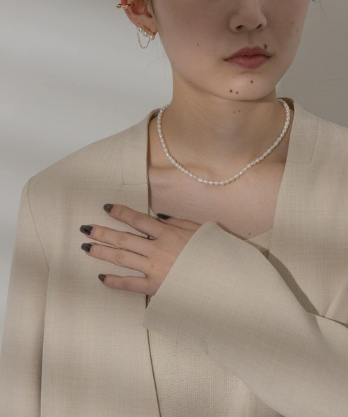 SMELLY（スメリー）の「タンスイパールマンテルショートネックレス（ネックレス・レディース・アイボリー・-）」の7枚目の写真