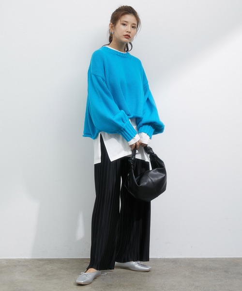 vis-`a-vis（ビサビ）の「【WEB限定】ゆったりバックレースアップショート丈ニットプルオーバー（ニット/セーター・レディース・ダークブラウン/ターコイズブルー/キナリ・FREE）」の10枚目の写真