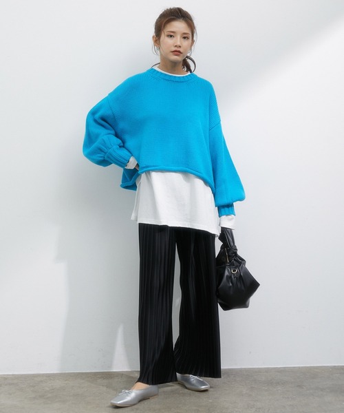 vis-`a-vis（ビサビ）の「【WEB限定】ゆったりバックレースアップショート丈ニットプルオーバー（ニット/セーター・レディース・ダークブラウン/ターコイズブルー/キナリ・FREE）」の14枚目の写真