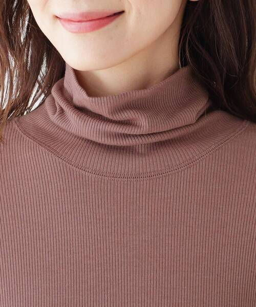 SHOO・LA・RUE(シューラルー)の「◆あったか機能付きリブタートル(Tシャツ/カットソー・レディース・ブラック/アイボリー/グレー系その他/ピンク系・02/03/04)」の11枚目の写真